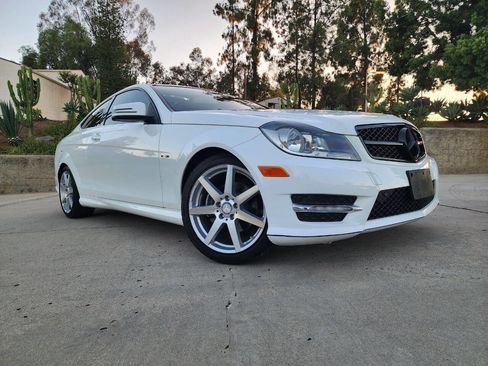 Used 2013 Mercedes-Benz C 250 Coupe image 21