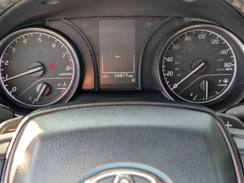 Used 2023 Toyota Camry SE image 19