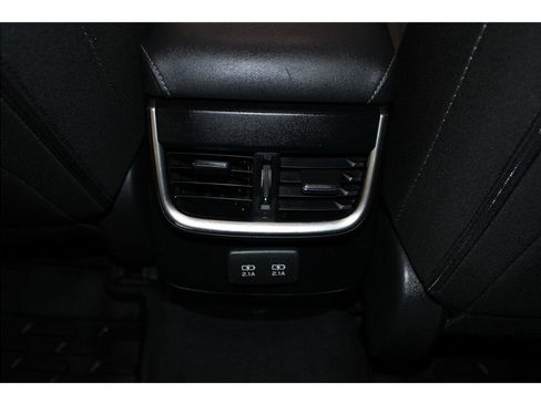 Used 2022 Subaru Outback Premium image 16