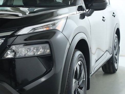 Certified 2026 Nissan Rogue SV w/ Cold Weather Package image 5