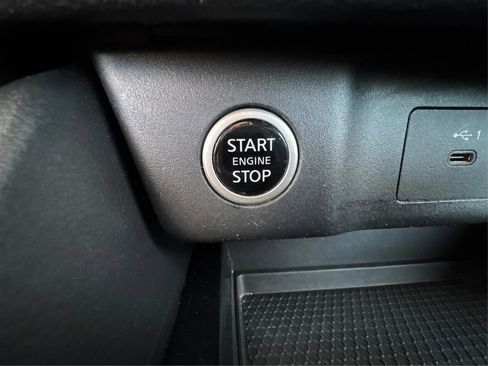 Used 2023 Nissan Rogue SV image 26