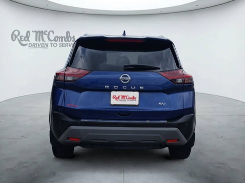 Used 2021 Nissan Rogue SV w/ Premium Package FWD image 4