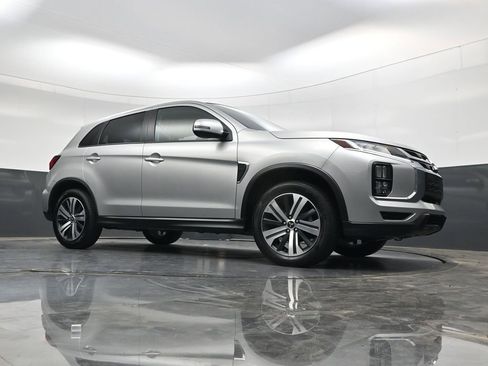 Used 2024 Mitsubishi Outlander Sport AWD image 30