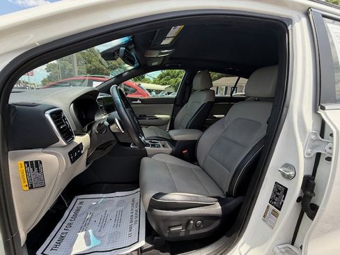 Used 2022 Kia Sportage SX image 6