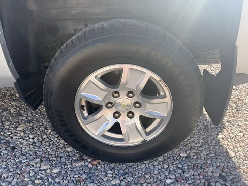 Used 2019 Chevrolet Silverado 1500 LT AWD/4WD image 10