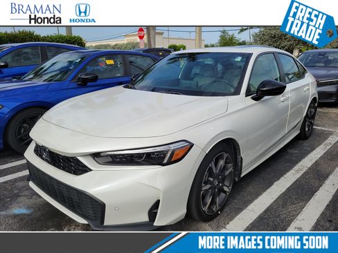 Used 2025 Honda Civic Sport Touring image 1