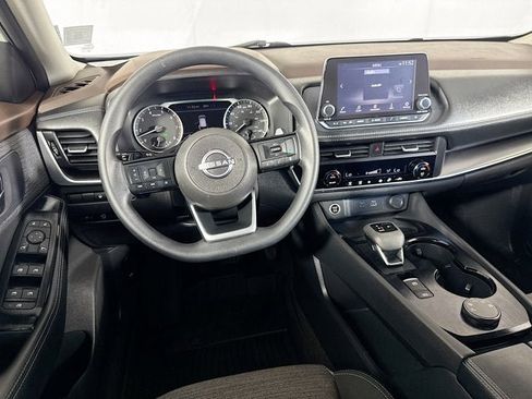 Certified 2023 Nissan Rogue SV AWD/4WD image 17