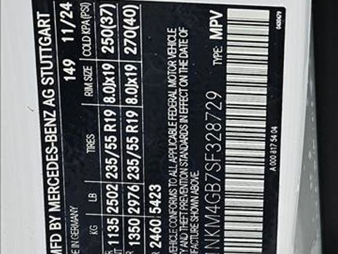 Used 2025 Mercedes-Benz GLC 300 image 24