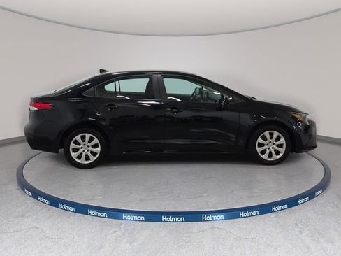 Certified 2025 Toyota Corolla LE image 4