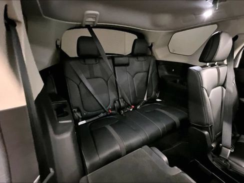 Used 2025 Honda Pilot EX-L image 32