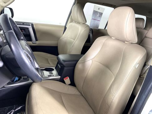 Used 2011 Toyota 4Runner Limited AWD/4WD image 17