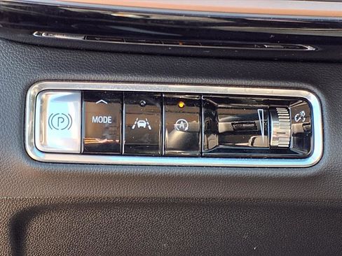 Used 2025 Buick Envision Sport Touring image 14