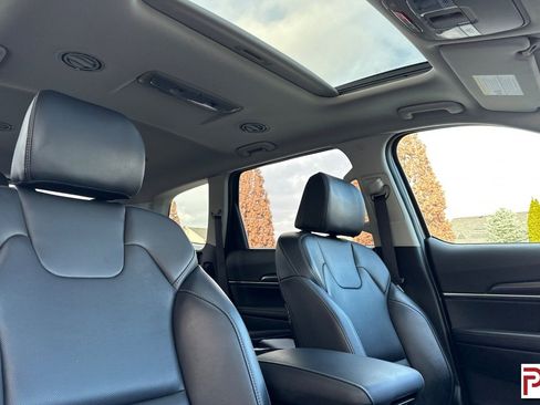Used 2025 Kia Telluride S image 21