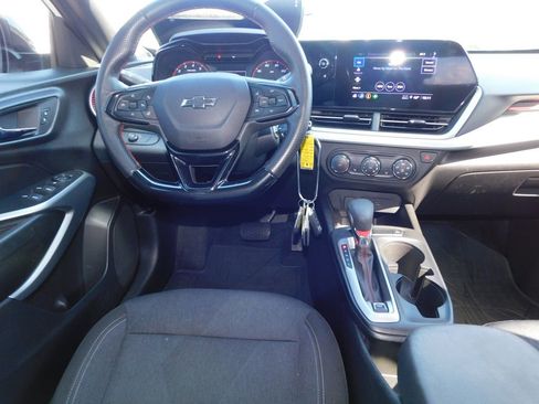 Used 2024 Chevrolet Trax RS w/ Driver Confidence Package FWD image 15