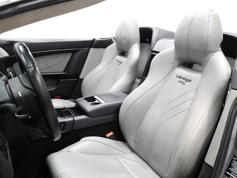 Used 2016 Aston Martin V8 Vantage S RWD image 3