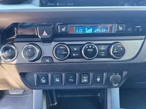 Used 2017 Toyota Tacoma TRD Pro AWD/4WD image 15