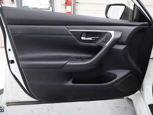 Used 2018 Nissan Altima 2.5 SR image 13