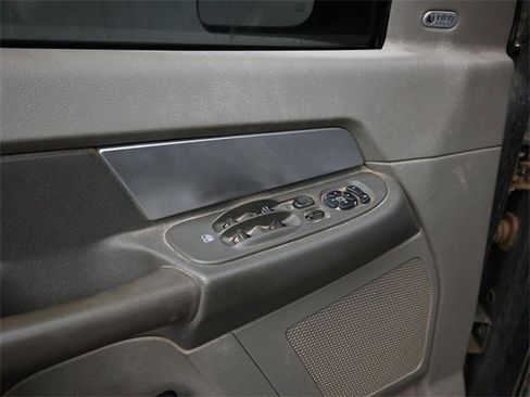 Used 2009 Dodge Ram 2500 Truck SLT w/ Popular Equipment Group image 10