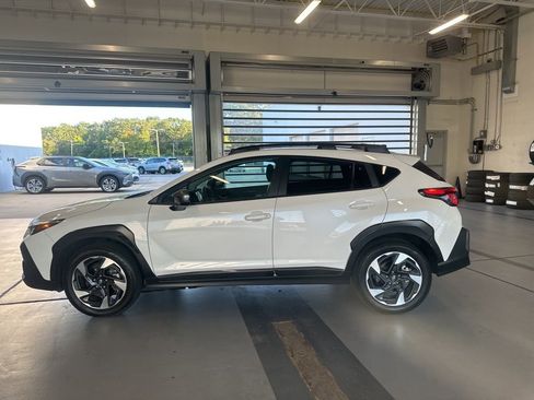 Used 2024 Subaru Crosstrek 2.5i Limited image 2