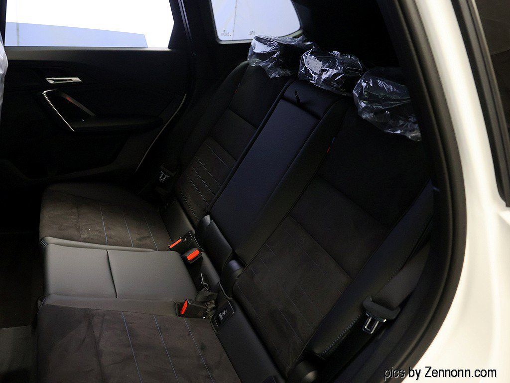 New 2027 BMW X1 xDrive28i AWD/4WD image 12