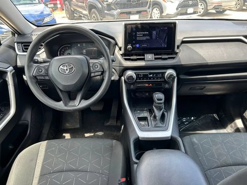 Used 2024 Toyota RAV4 XLE FWD image 16