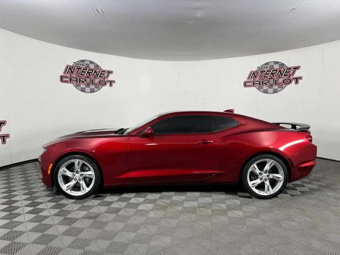 Used 2023 Chevrolet Camaro LT RWD image 4