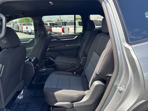 New 2026 GMC Acadia Elevation image 32