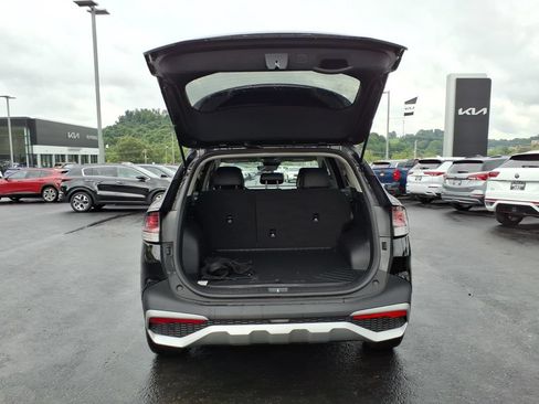 Certified 2024 Kia Sportage EX FWD image 17