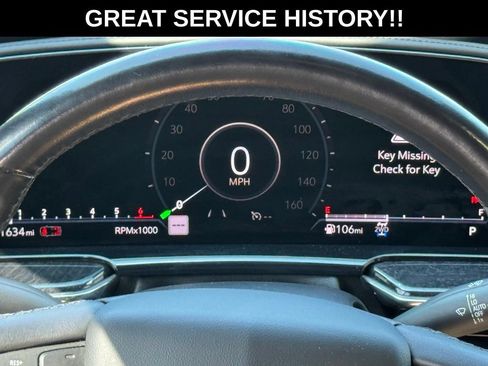 Used 2021 Cadillac Escalade Premium Luxury AWD/4WD image 4