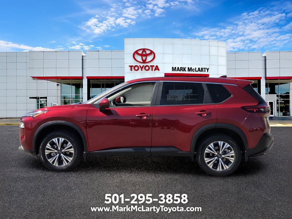 Used 2023 Nissan Rogue SV FWD image 2
