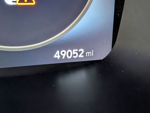 Used 2022 Hyundai Santa Fe SEL w/ Convenience Package FWD image 18