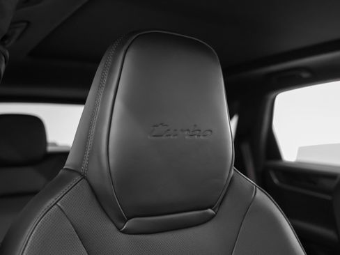 New 2025 Porsche Cayenne Turbo image 32