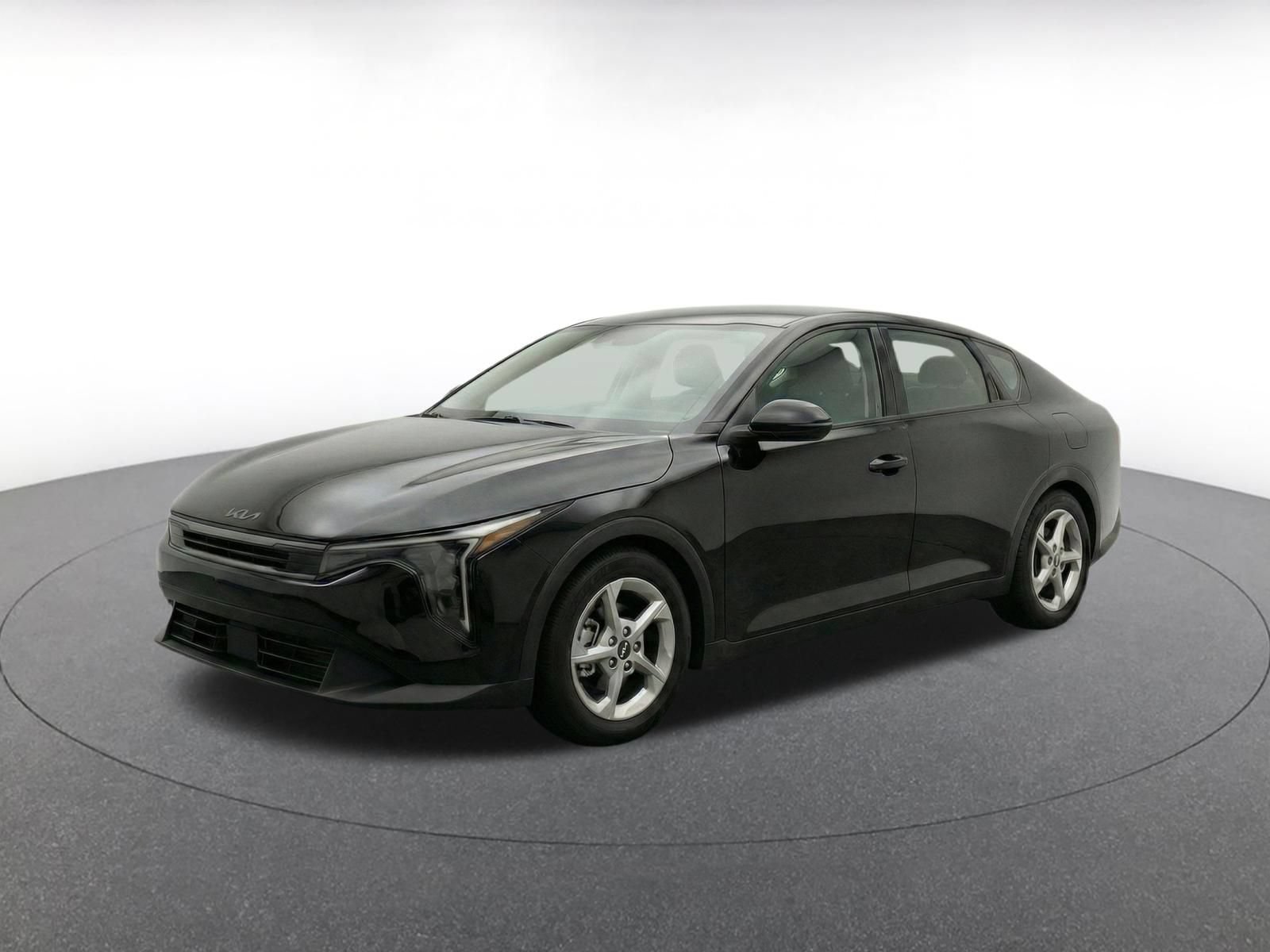 Used 2025 Kia K4 FWD image 3
