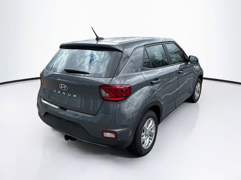 Certified 2026 Hyundai Venue SE FWD image 6