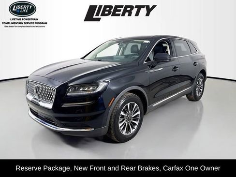 Used 2023 Lincoln Nautilus Reserve image 3