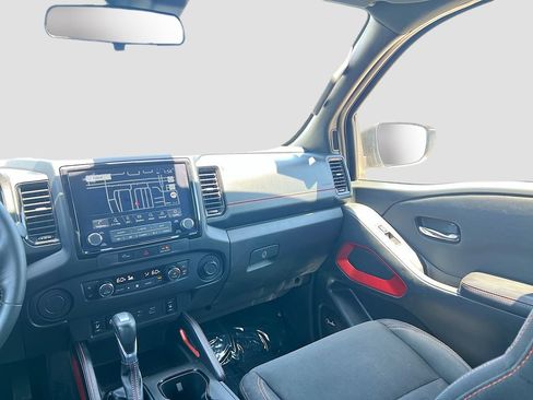 Used 2024 Nissan Frontier Pro-X w/ Pro Convenience Package RWD image 23