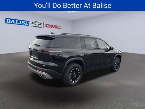 New 2026 Chevrolet Traverse Z71 w/ Enhanced Driving Package AWD/4WD image 3