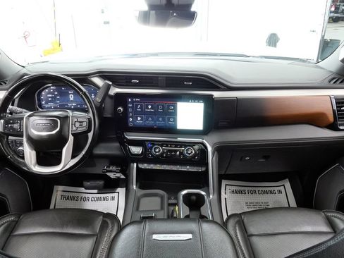 Used 2025 GMC Sierra 3500 Denali w/ Denali Reserve Package AWD/4WD image 23