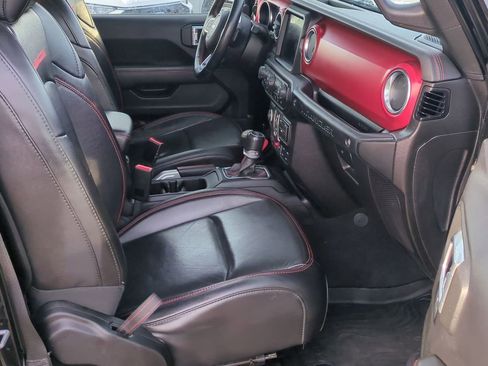 Used 2020 Jeep Wrangler Unlimited Rubicon w/ Dual Top Group image 24