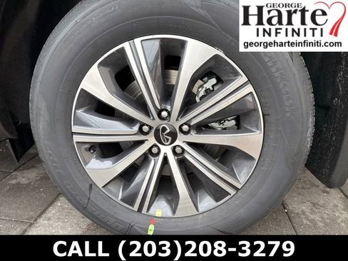 New 2026 INFINITI QX60 Pure image 9