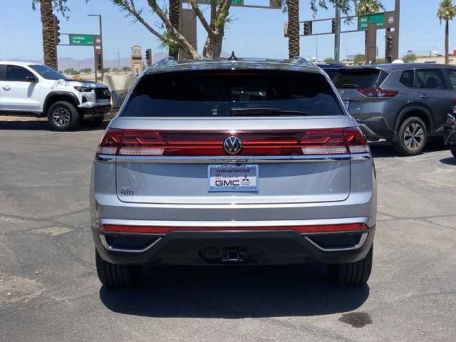 Used 2024 Volkswagen Atlas Cross Sport SE FWD image 5
