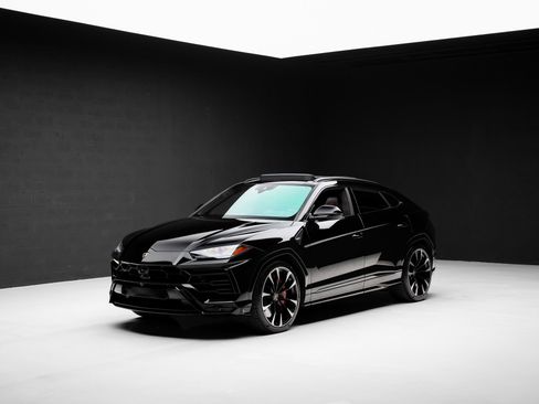 Used 2021 Lamborghini Urus AWD/4WD image 4