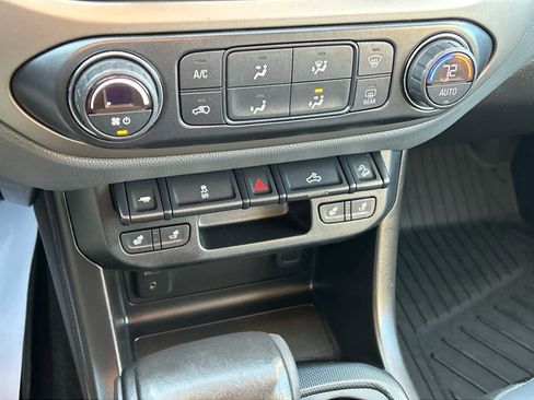 Used 2017 Chevrolet Colorado Z71 image 31