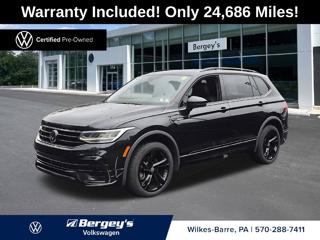 Certified 2024 Volkswagen Tiguan SE R-Line AWD/4WD image 1