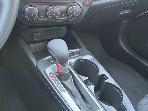 Used 2024 Chevrolet Trax LS w/ LS Convenience Package image 17