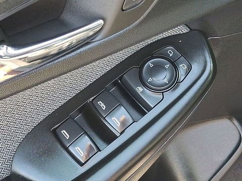 Used 2023 Chevrolet TrailBlazer LT FWD image 21