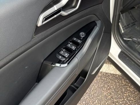 Certified 2025 Kia Sportage EX w/ Premium Package image 19