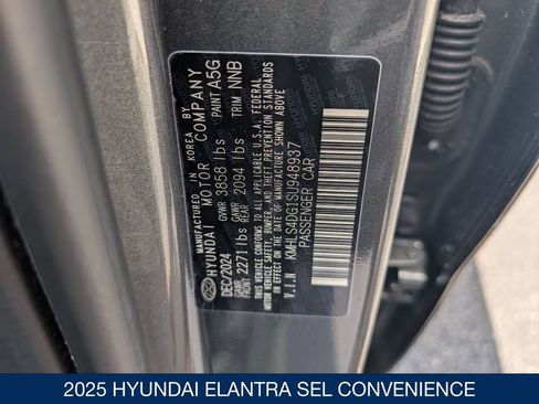 Certified 2025 Hyundai Elantra SEL FWD image 36
