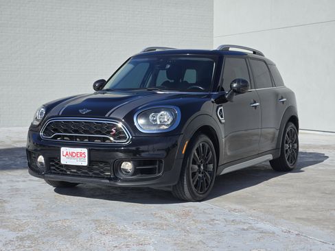 Used 2019 MINI Cooper Countryman S image 3
