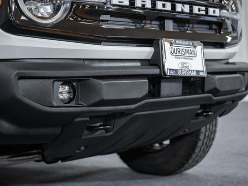 Used 2025 Ford Bronco Outer Banks image 14
